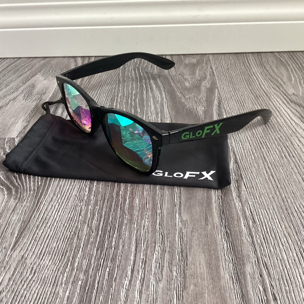 GloFX Ultimate Kaleidoscope Glasses - Rainbow Rave Light Diffraction Eyewear - Picture 7 of 9
